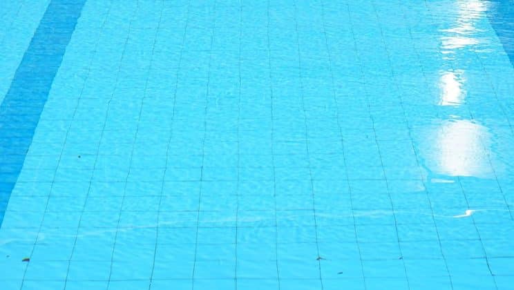 Comment bien choisir une piscine couloir de nage ?