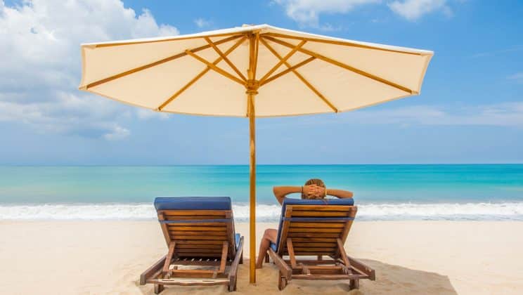 Parasol déporté : comment l’installer correctement ?